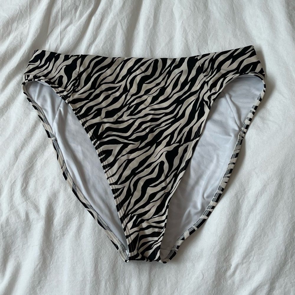 high waisted zebra print old navy swim bottom